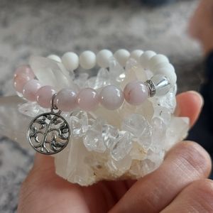 Tree or life rose quarters, angel Aura quartz and white beads stretch bracelet